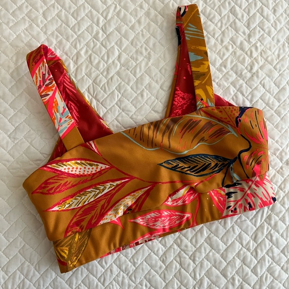 Maaji womenswear reversible sports bra - Picture 5 of 6